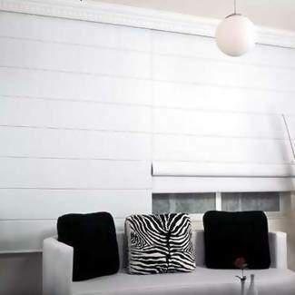 Cortina Romana Black-Out Cole��o Brisk