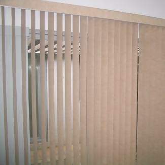 Persiana Vertical Tecido Nuance c/ Band�