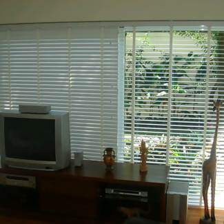 Persiana Horizontal Aluminio 50mm com FITA