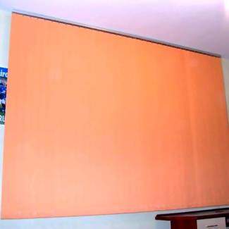 Persiana Vertical Tecido Black-Out Cole��o Brisk, com Band�
